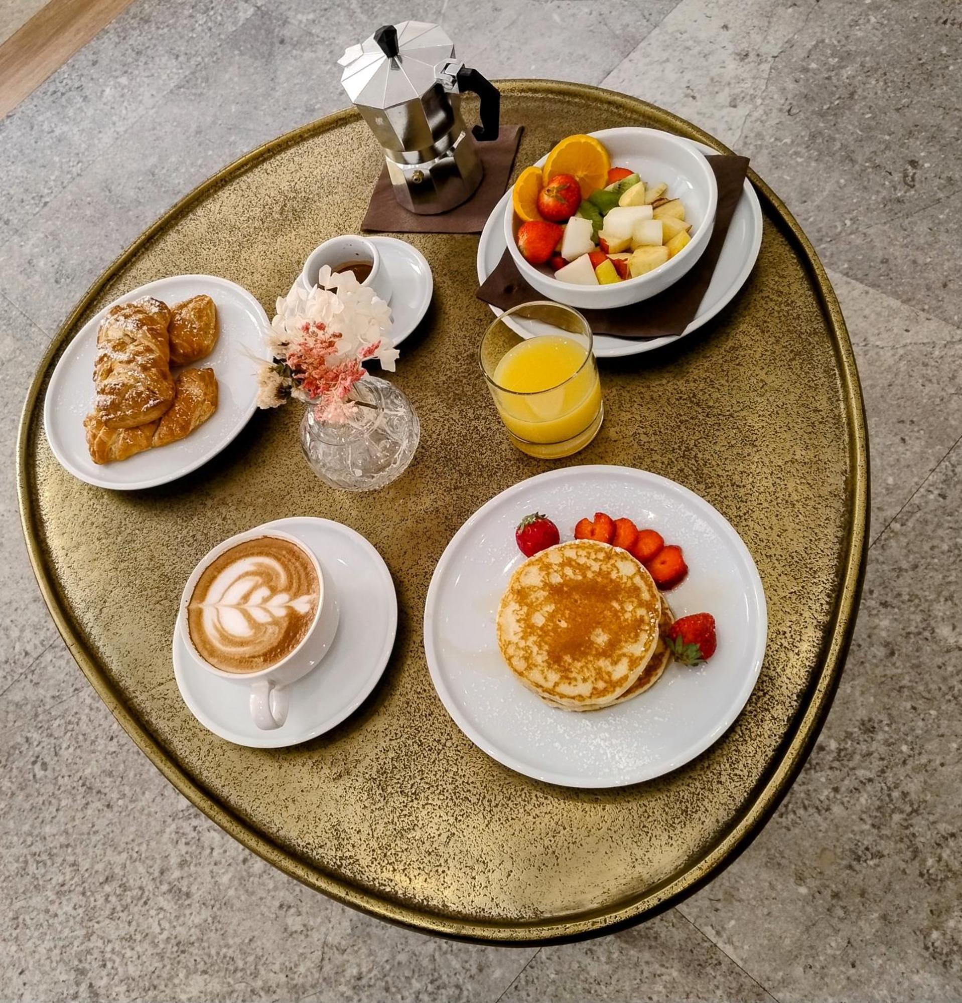 Soul Art Hotel Неаполь Экстерьер фото